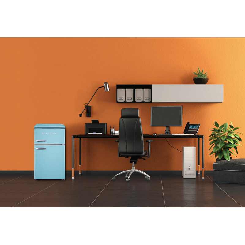 Galanz Retro 3.1 Cubic Feet cu. ft. Freestanding Mini Fridge with